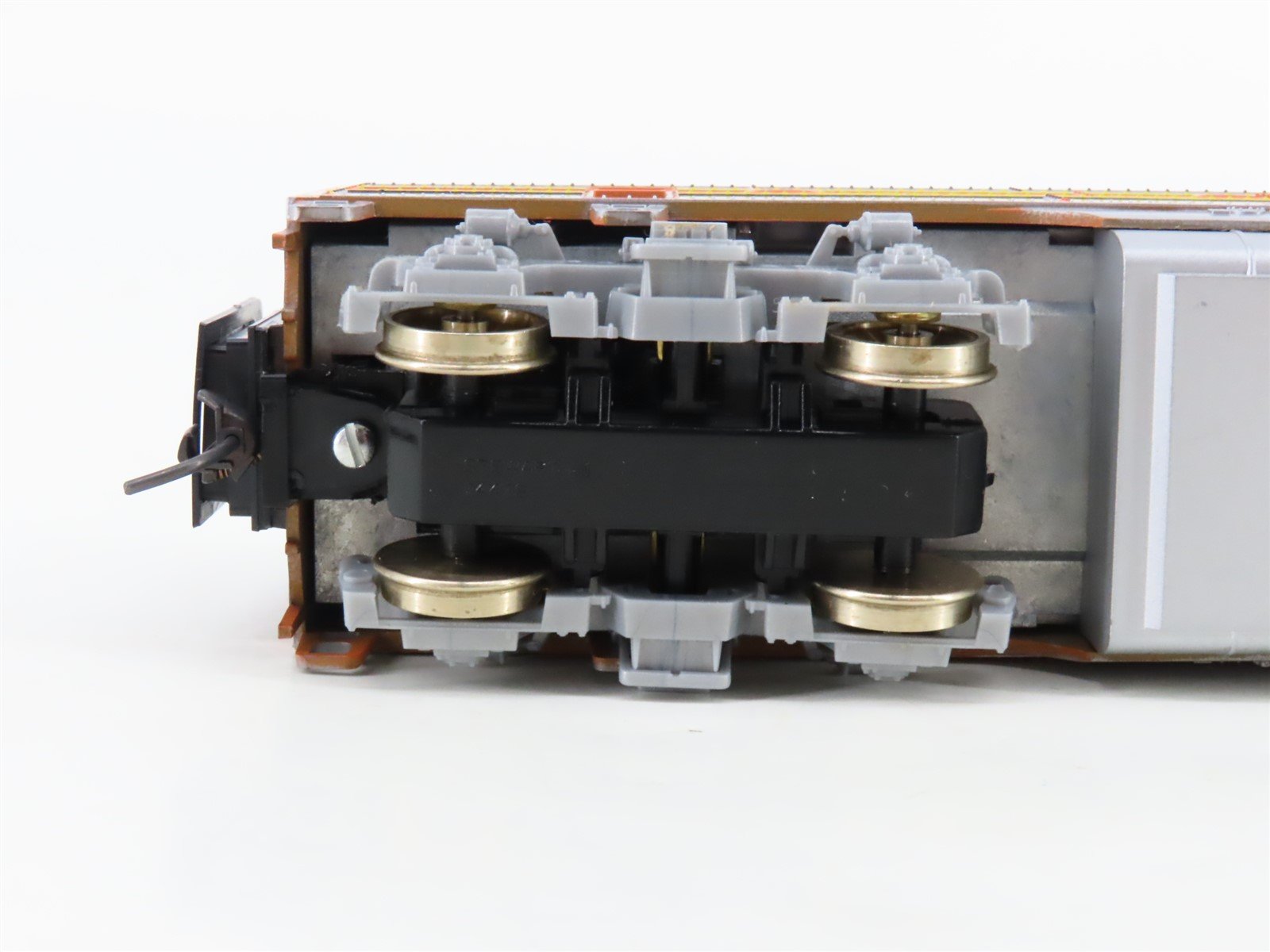 HO Scale Stewart GN Great Northern F3B Diesel Locomotive UNPOWERED