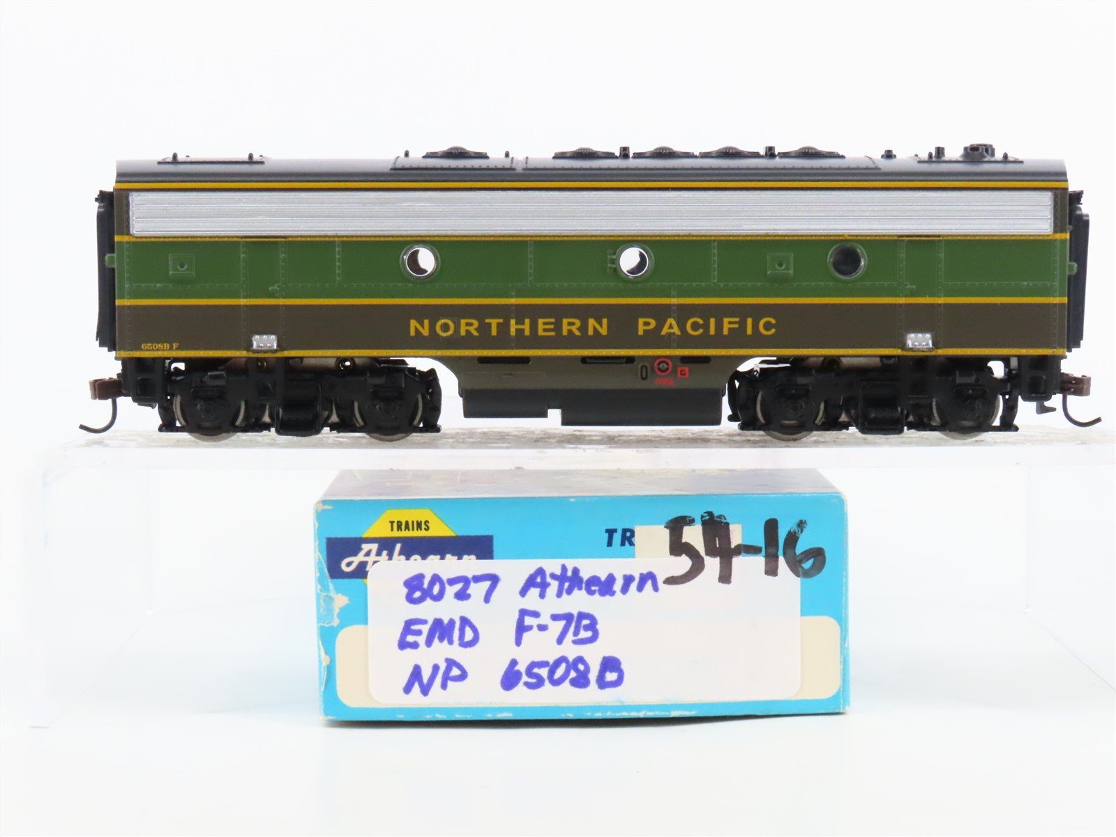 HO Scale Athearn NP Northern Pacific F7B Diesel Locomotive #6508B UNPOWERED