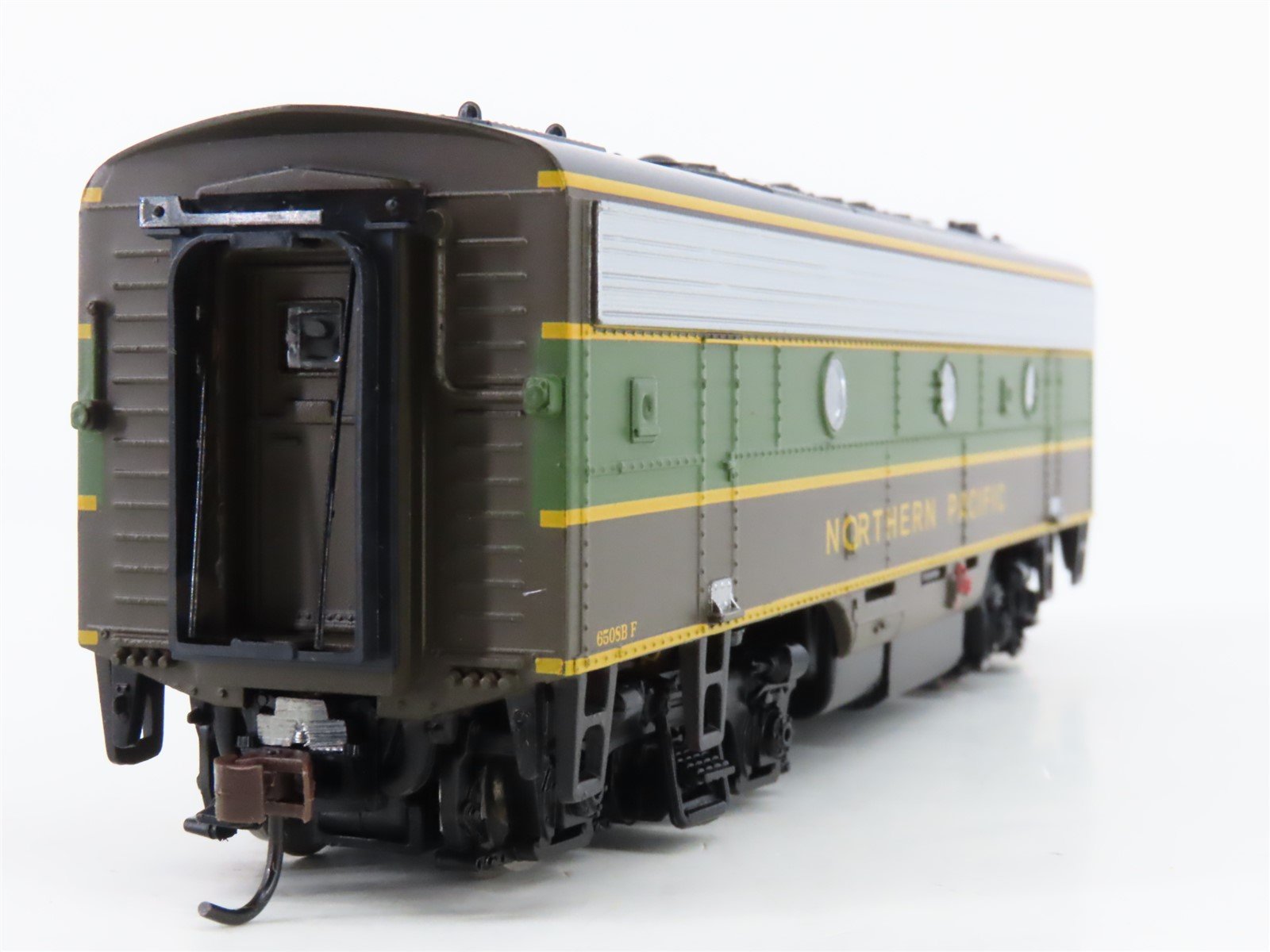 HO Scale Athearn NP Northern Pacific F7B Diesel Locomotive #6508B UNPOWERED