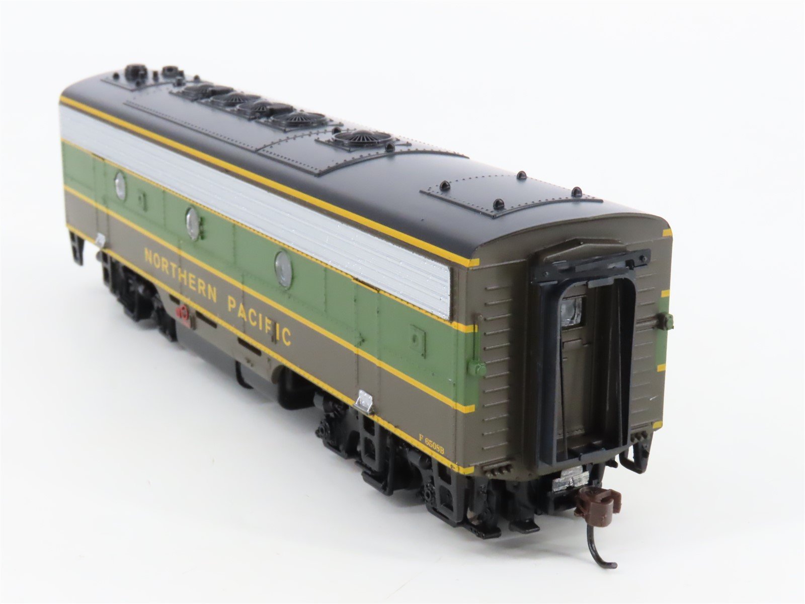 HO Scale Athearn NP Northern Pacific F7B Diesel Locomotive #6508B UNPOWERED