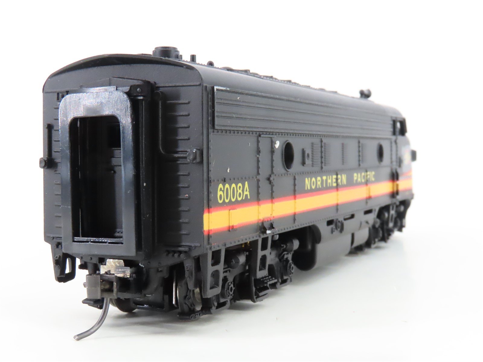 HO Scale Athearn 3229 NP Northern Pacific F7A Diesel Locomotive #5006A