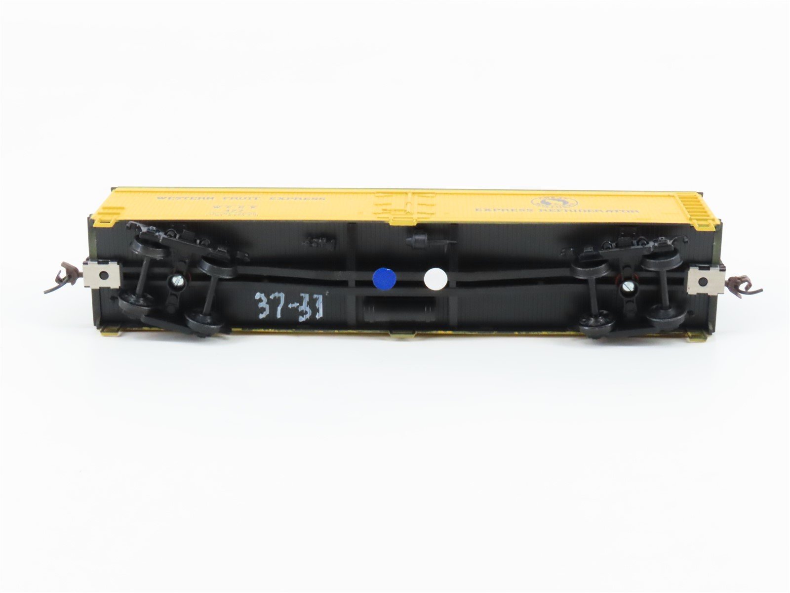 HO Scale Athearn 140-05353 GN WFEX Western Fruit Express 50' Express Reefer #477