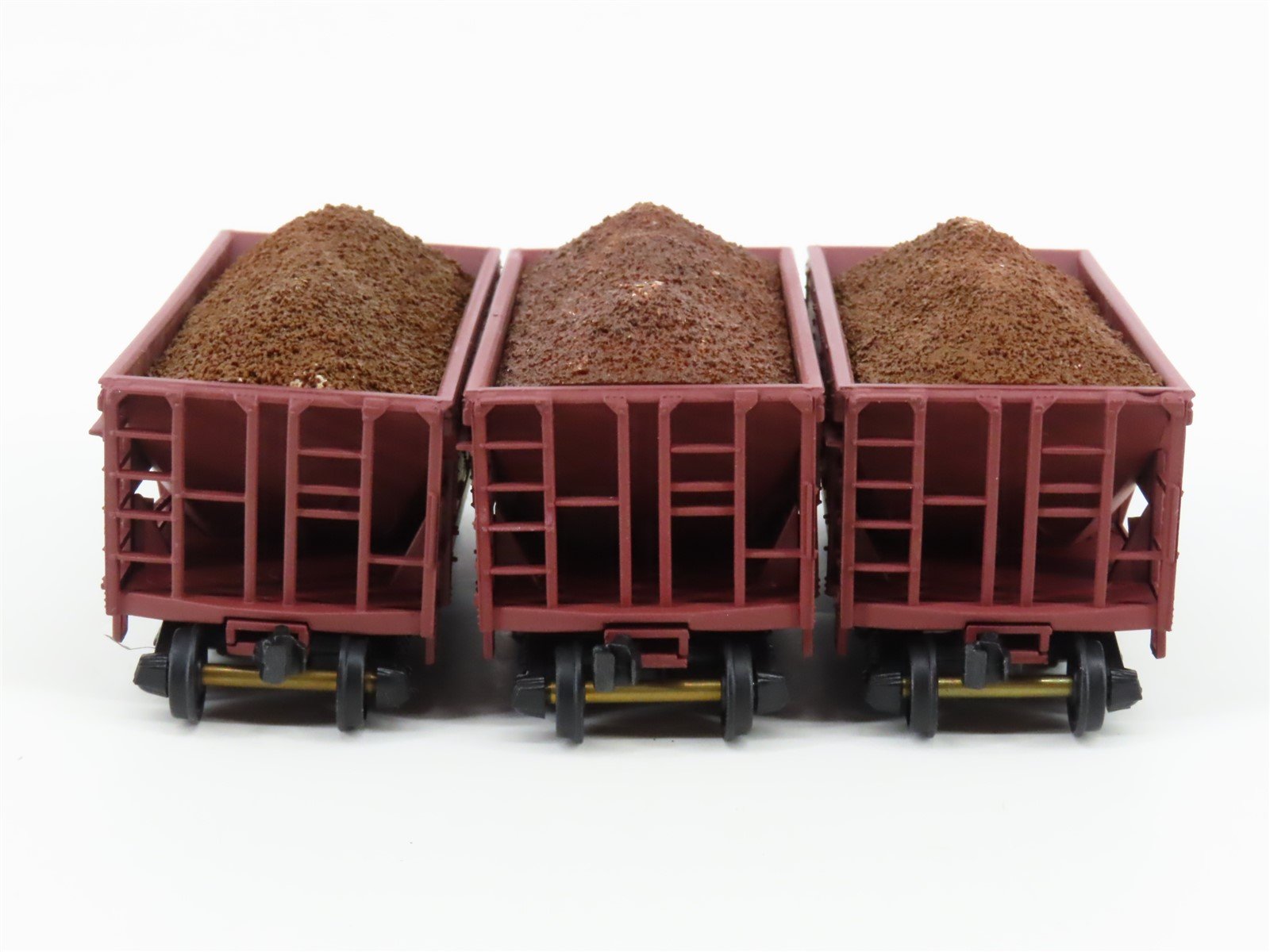 HO Scale Walthers 932-4452 GN Great Northern Railway Ore Cars w/ Loads Set of 3