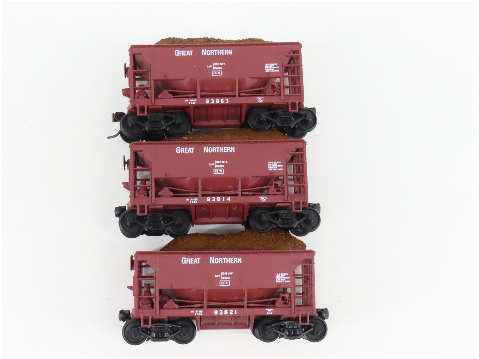 HO Scale Walthers 932-4452 GN Great Northern Railway Ore Cars w/ Loads Set of 3