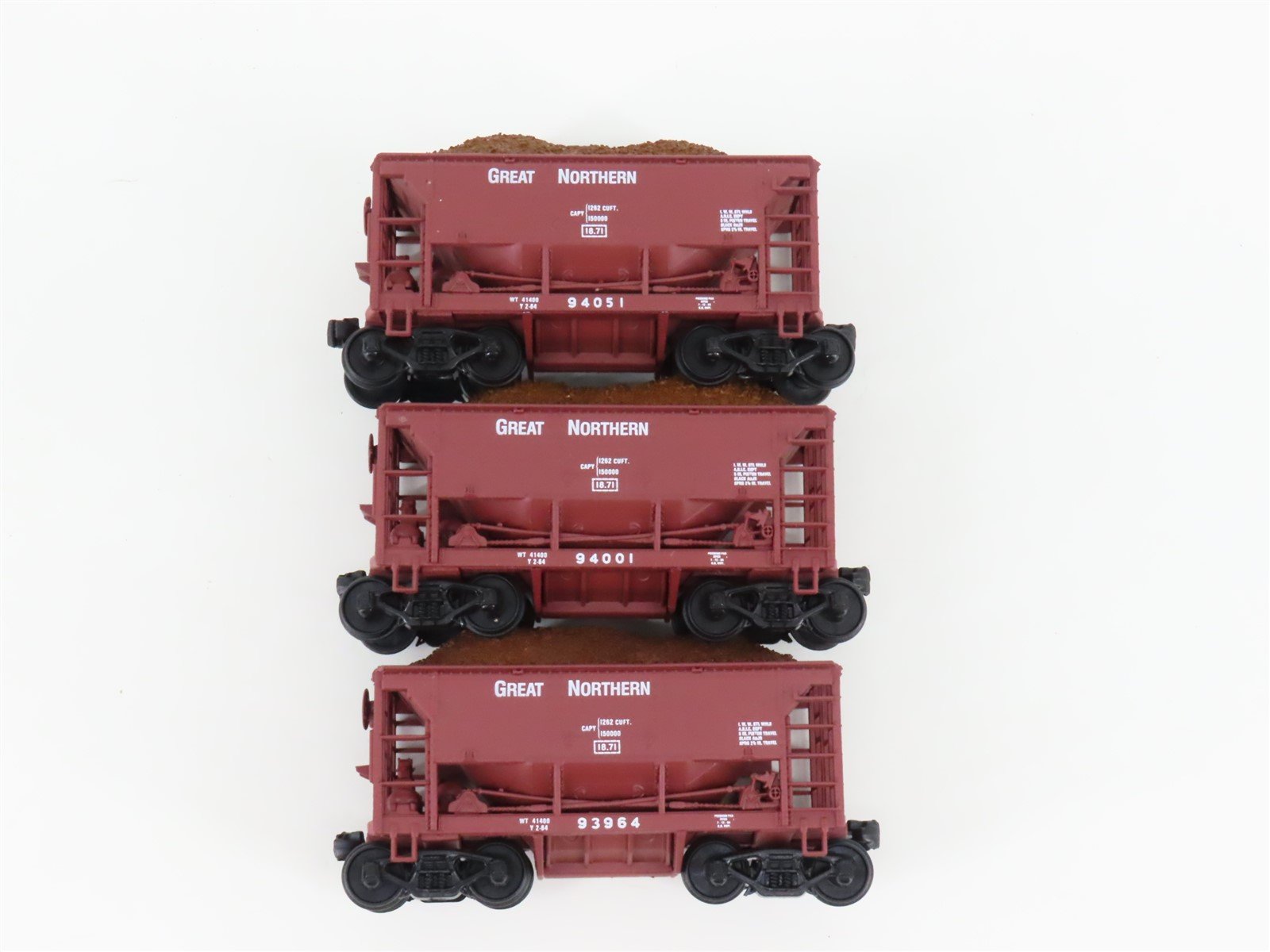 HO Scale Walthers 932-4452 GN Great Northern Railway Ore Cars w/ Loads Set of 3