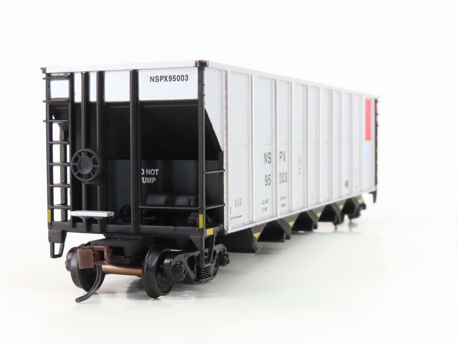 HO Scale Walthers 932-7805 NSPX Northern States Power 5-Bay Coal Hopper #95003
