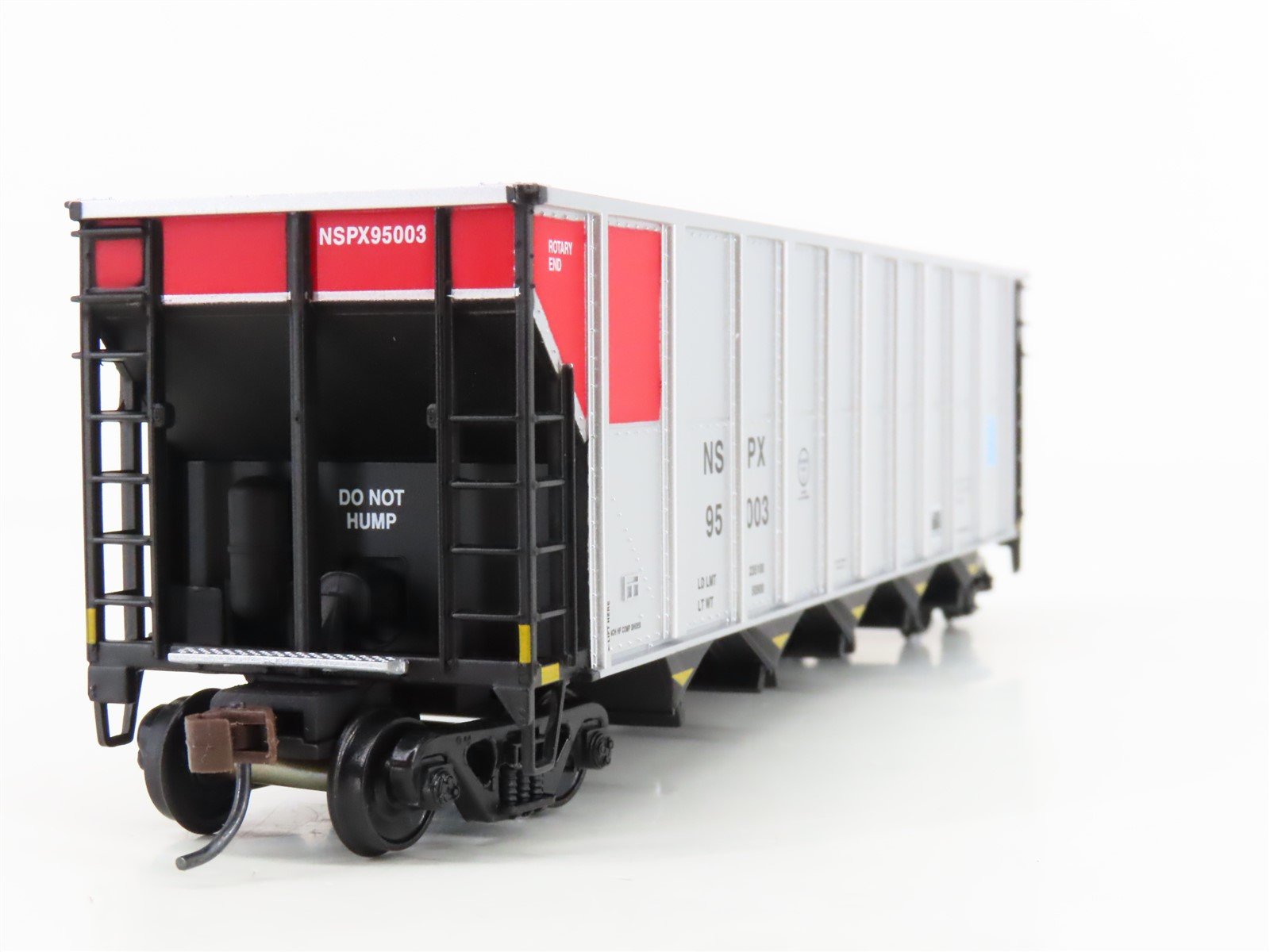 HO Scale Walthers 932-7805 NSPX Northern States Power 5-Bay Coal Hopper #95003