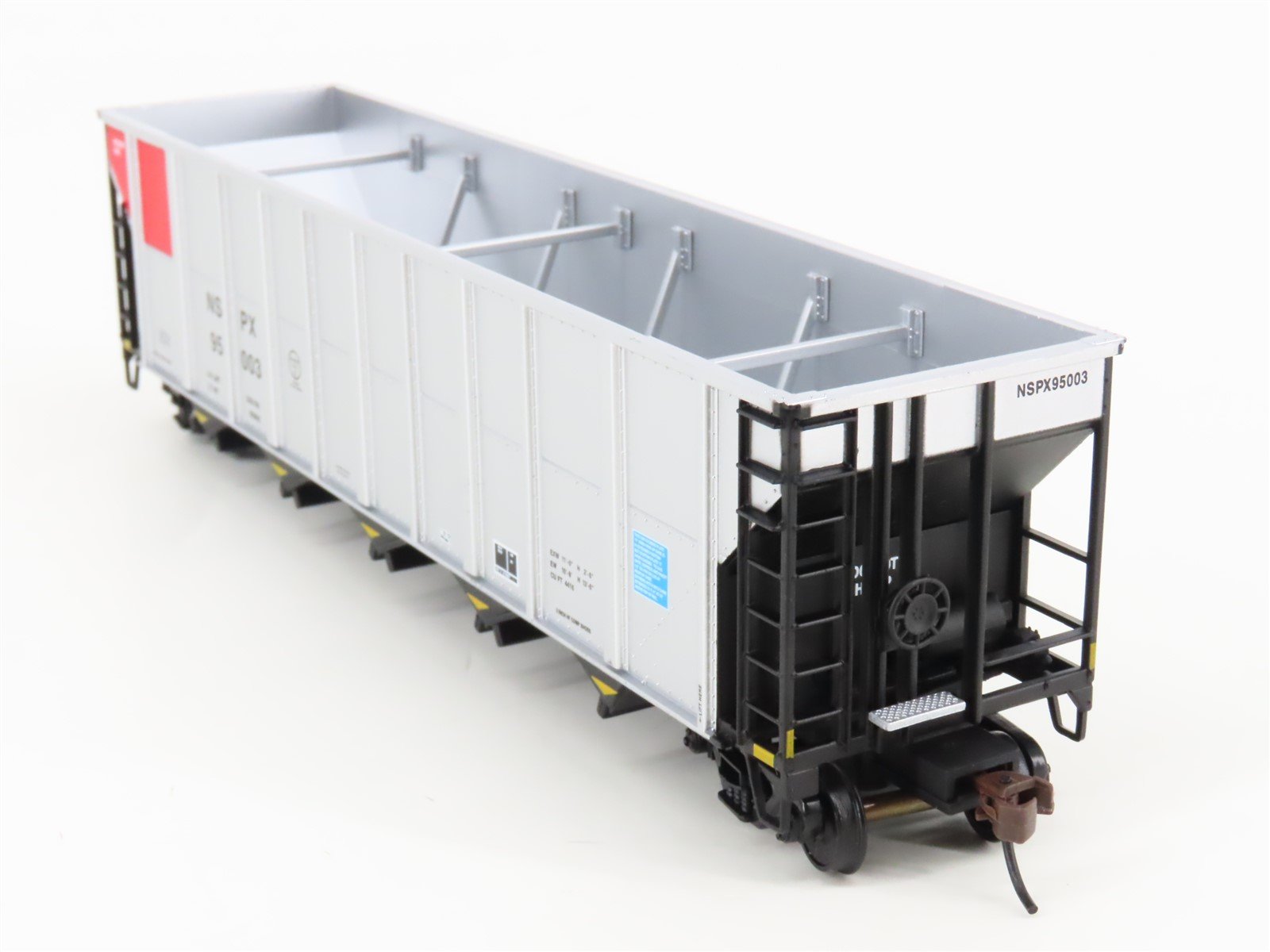 HO Scale Walthers 932-7805 NSPX Northern States Power 5-Bay Coal Hopper #95003