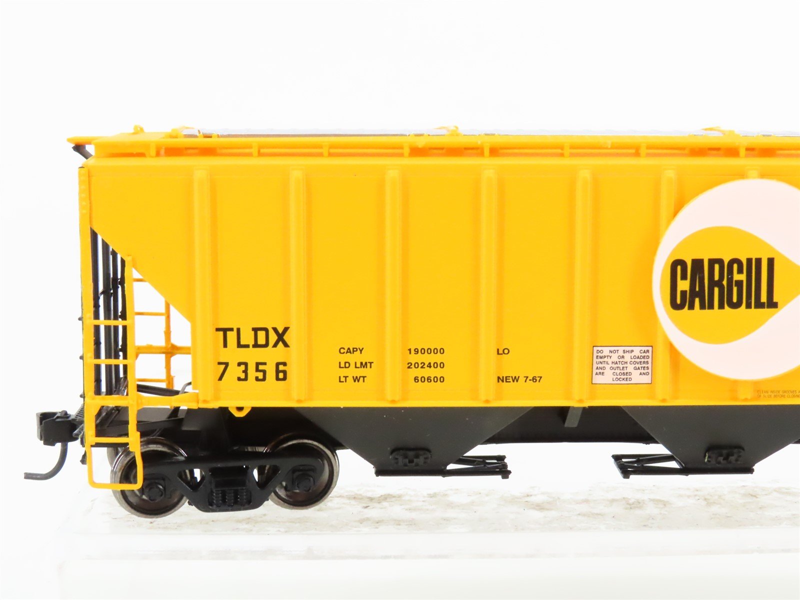 HO Scale PROTO 2000 TLDX Cargill 3-Bay Covered Hopper #7356