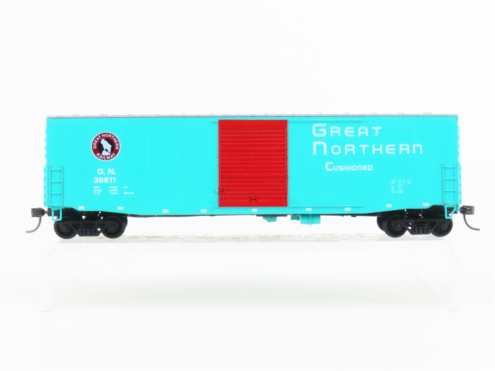 HO Scale E&C Shops 0213-2 GN Great Northern 50' Single Door Box Car #39811