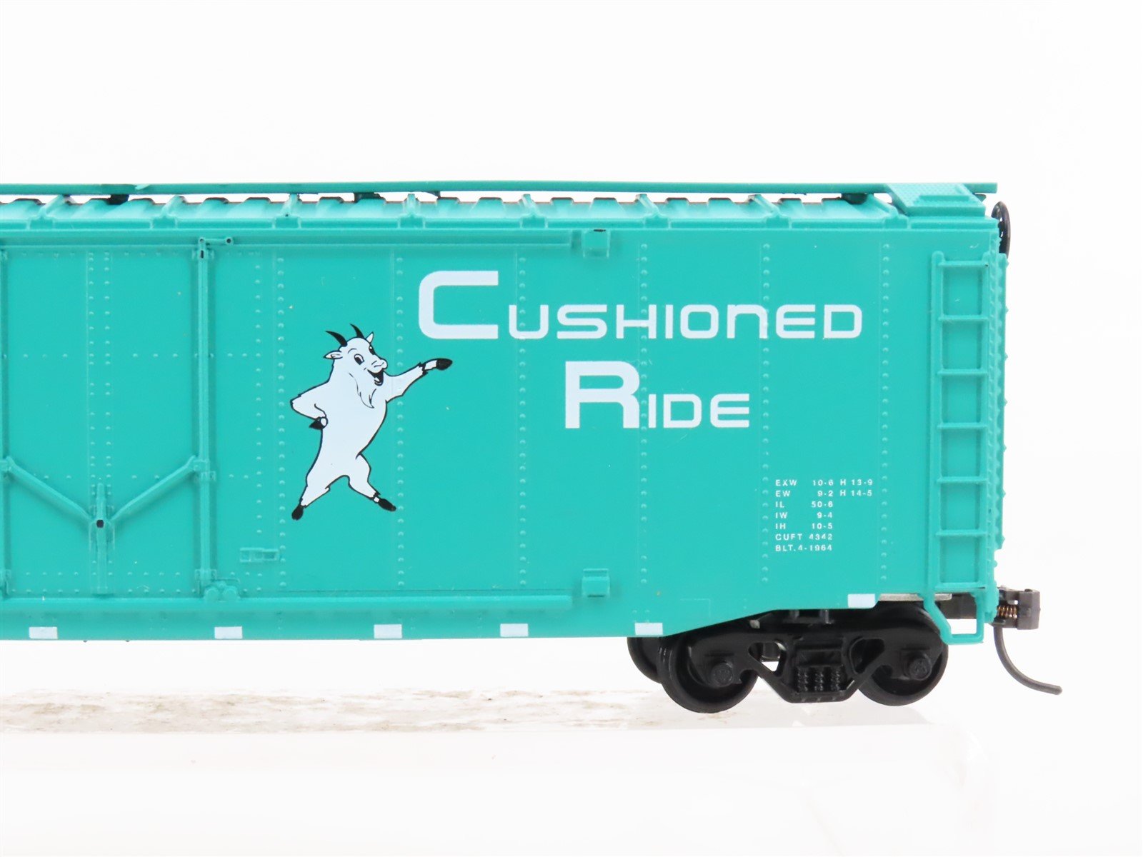 HO Scale Athearn 2317 GN Great Northern Railway 50' Plug Door Box Car #36982