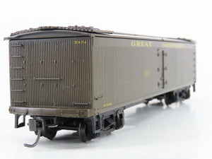 HO Scale Roundhouse 07902 GN Great Northern 50' Express Reefer #X874