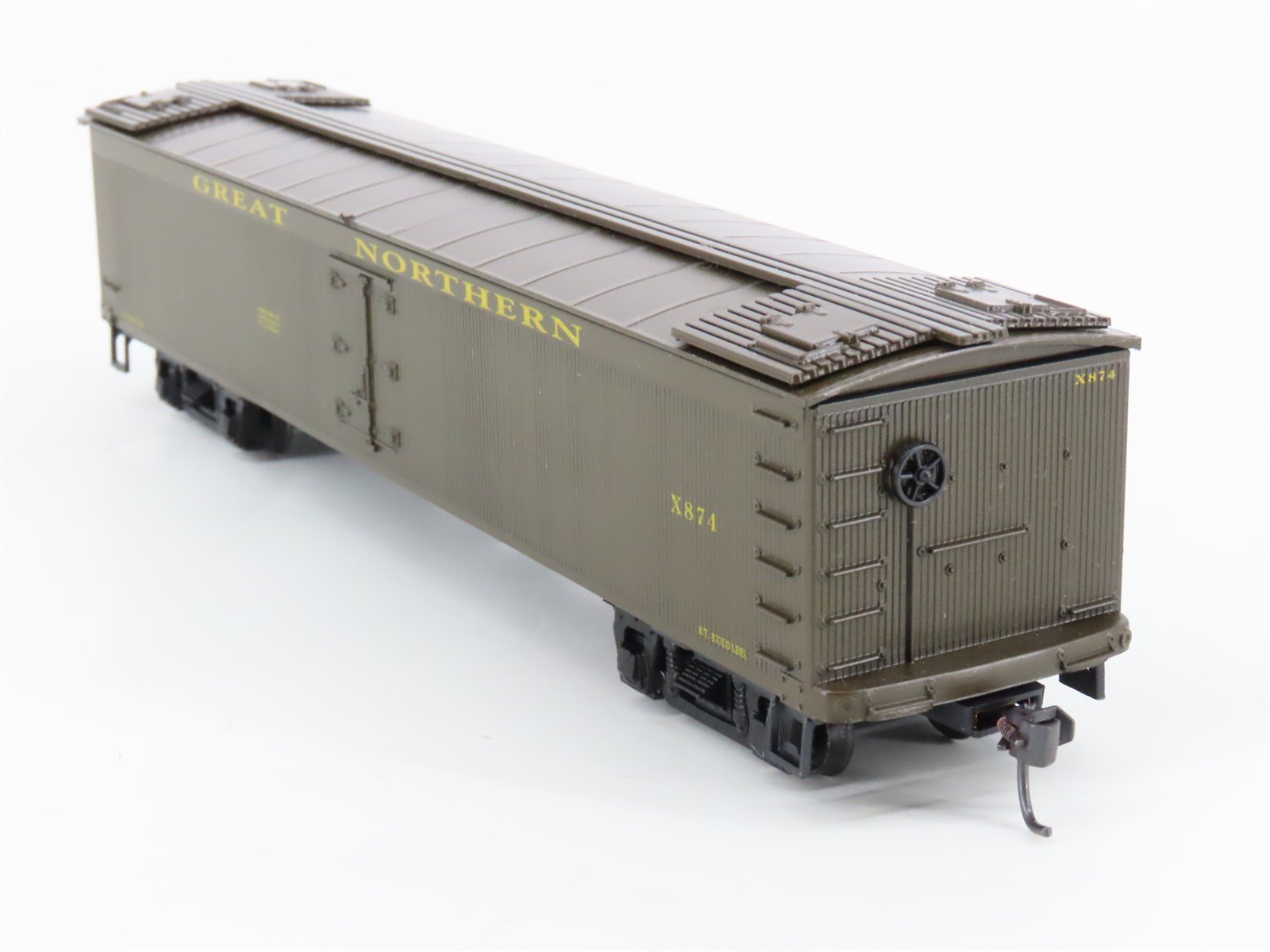 HO Scale Roundhouse 07902 GN Great Northern 50' Express Reefer #X874