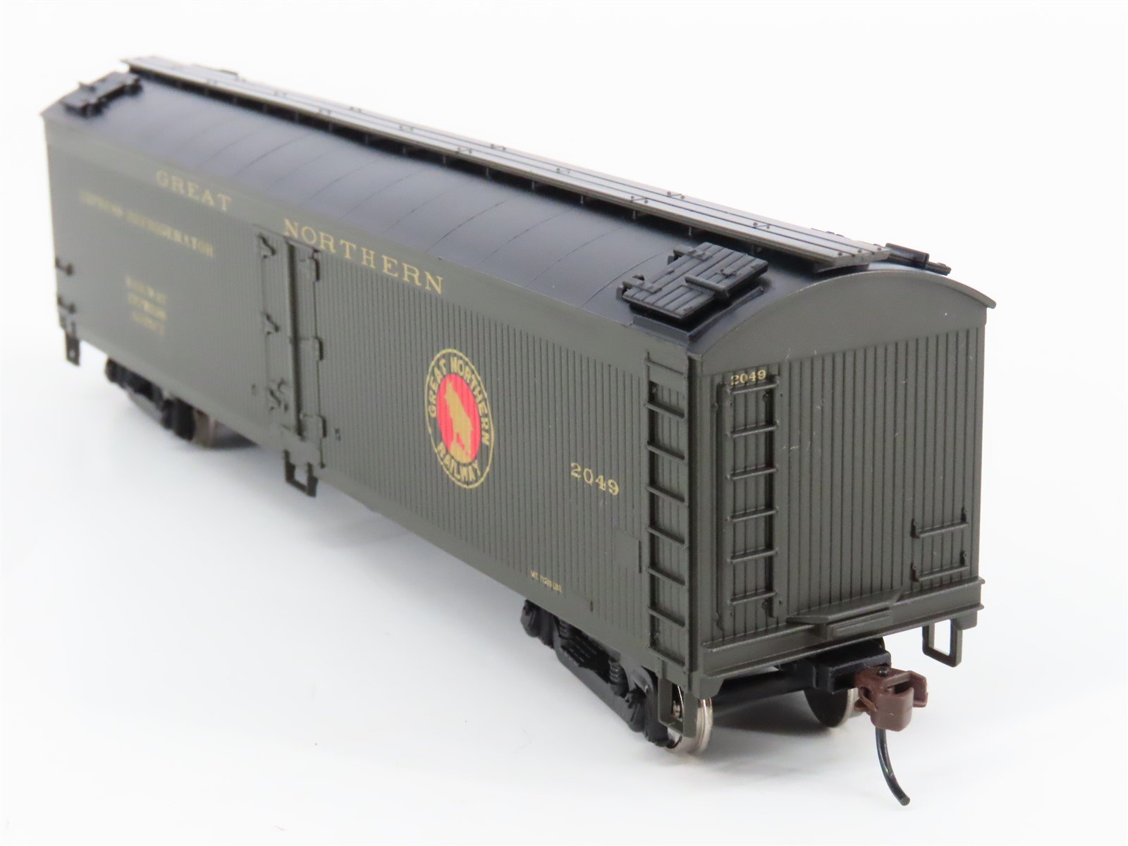 HO Scale Athearn 92579 GN Great Northern Railway 50' Express Reefer #2049
