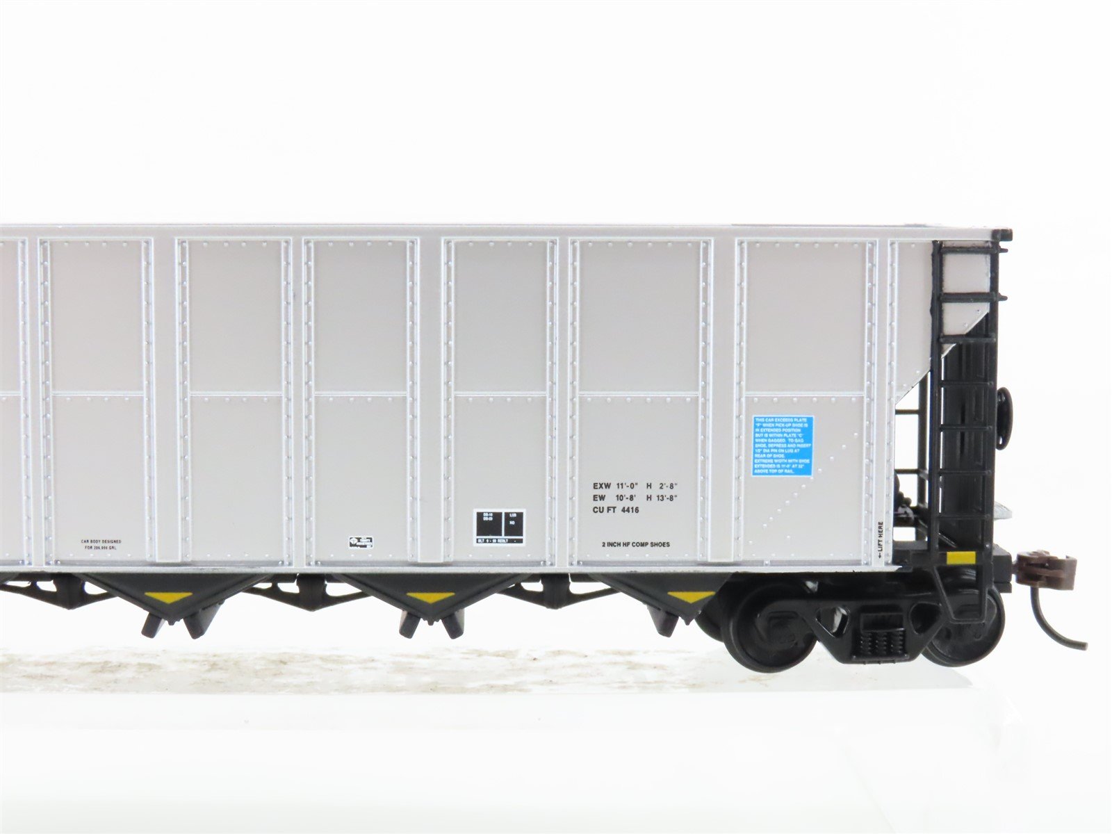 HO Scale Walthers 932-7813 NSPX Northern States Power 5-Bay Coal Hopper #95011