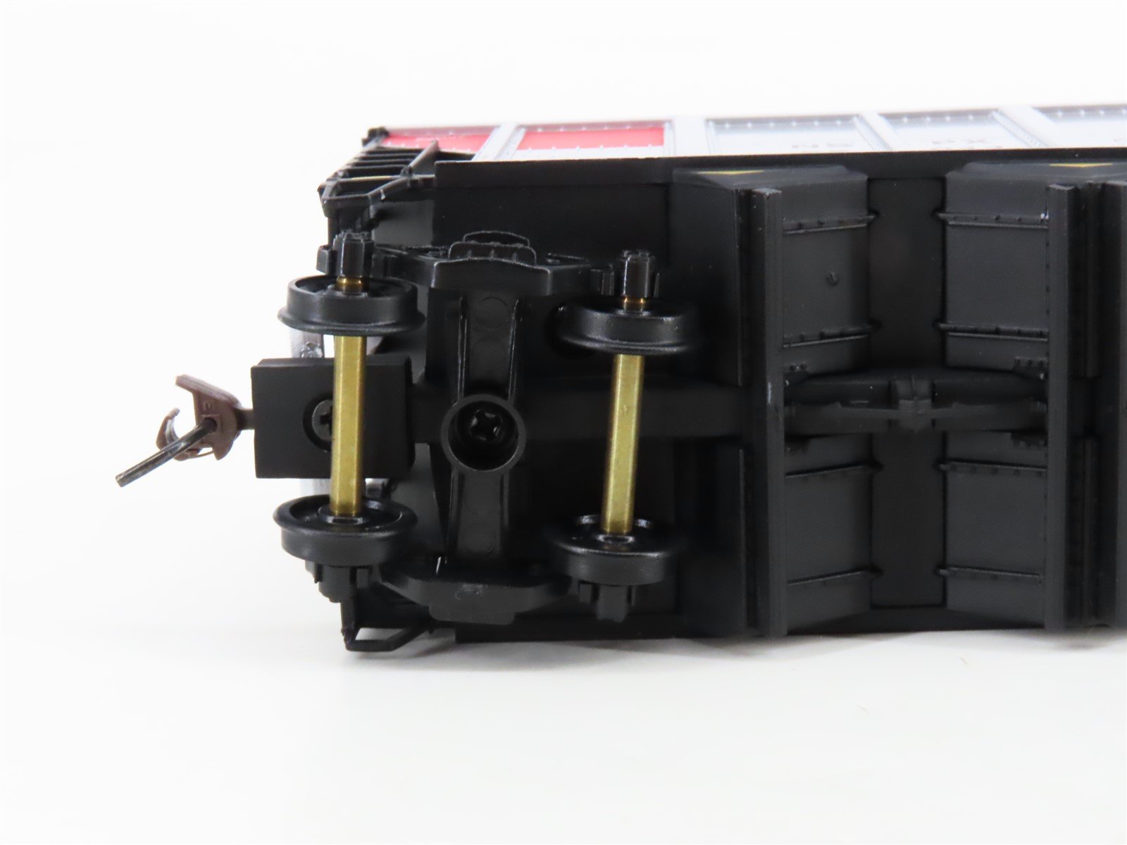 HO Scale Walthers 932-7813 NSPX Northern States Power 5-Bay Coal Hopper #95011