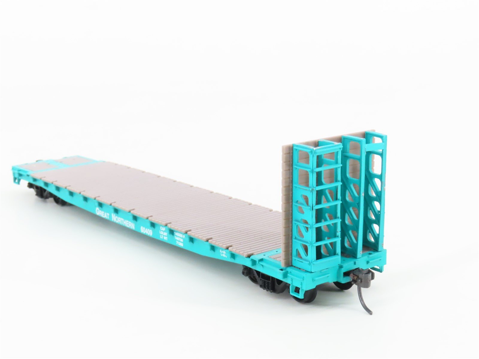 HO Scale Walthers 932-3758 GN Great Northern Bulkhead Flat Car #60409 BUILT