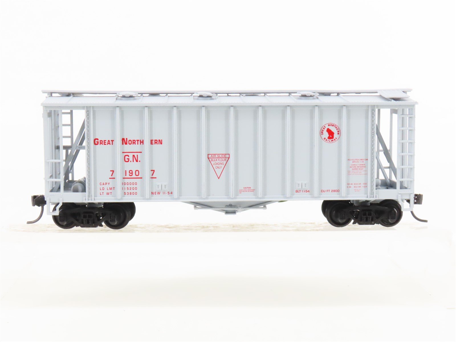 HO Scale Con-Cor GN Great Northern Railway Airslide Hopper #71907