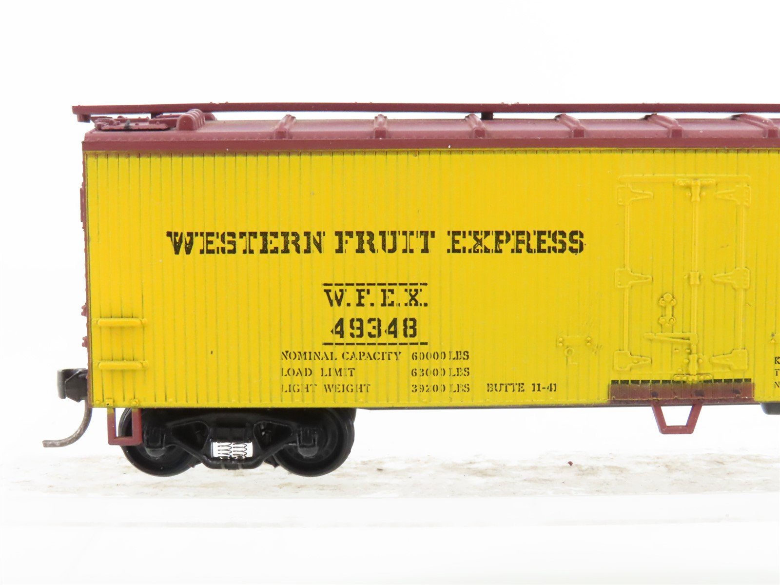 HO Scale Train Miniature 2303 GN WFEX Western Fruit Express 40' Reefer #49348