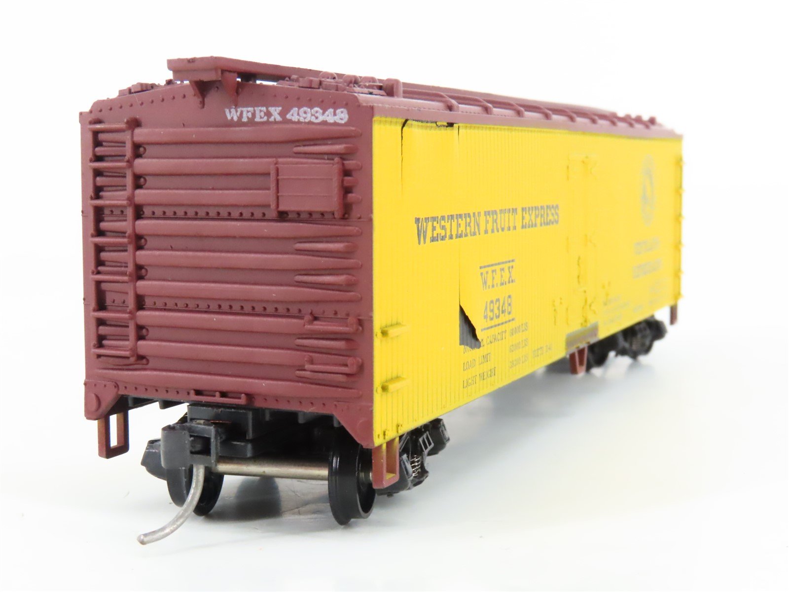 HO Scale Train Miniature 2303 GN WFEX Western Fruit Express 40' Reefer #49348