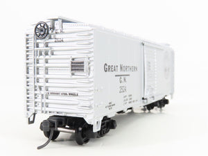 HO Scale Athearn English's GN Great Northern Glacier National Park Box Car #2524