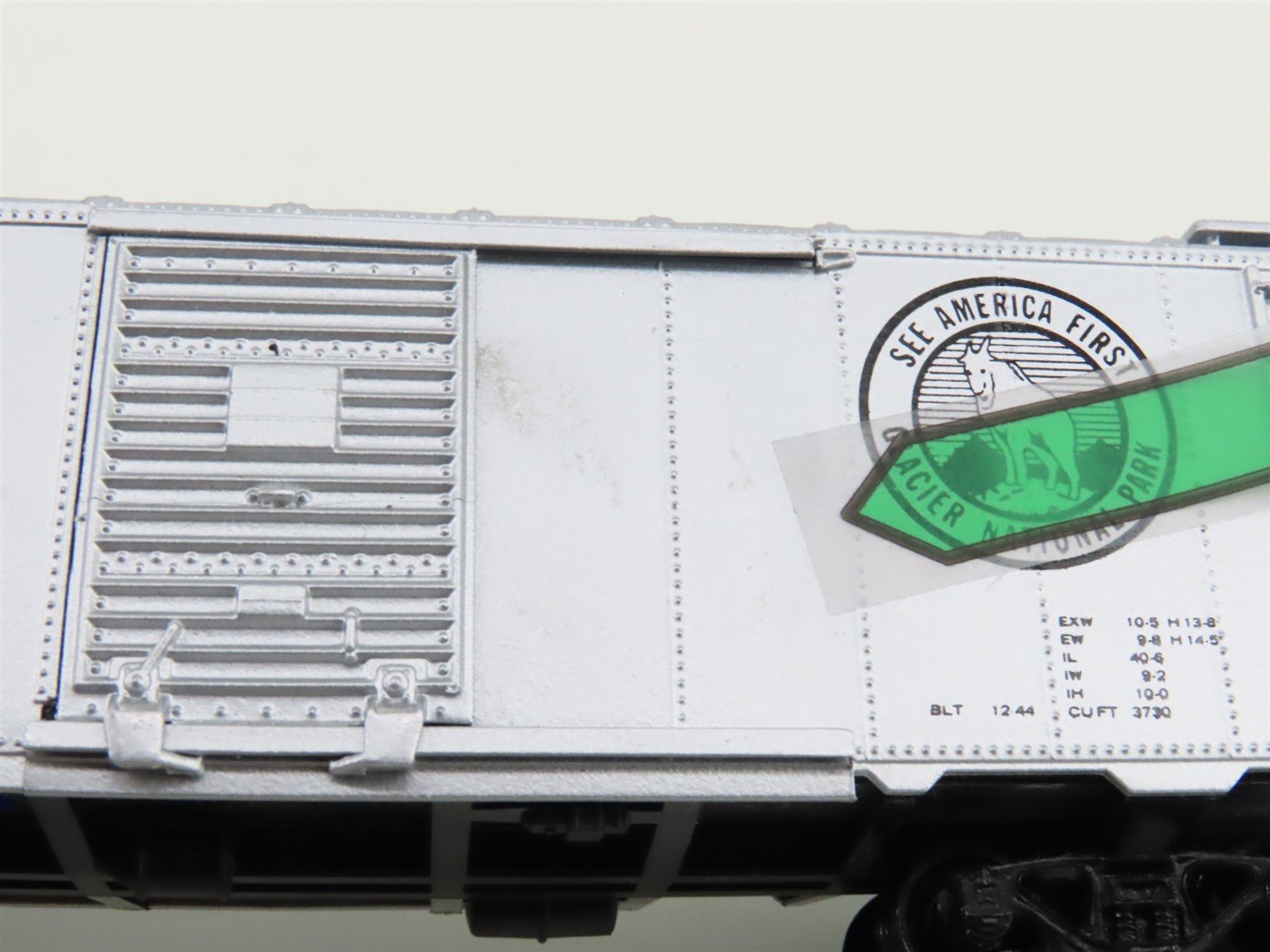 HO Scale Athearn English's GN Great Northern Glacier National Park Box Car #2524