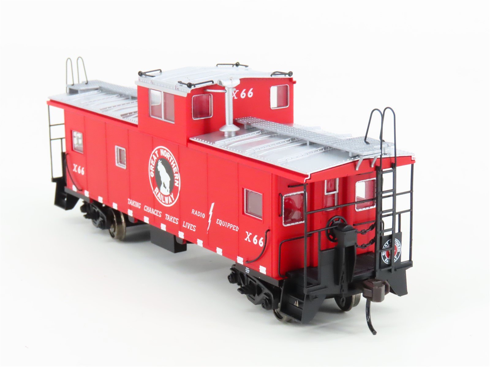HO Scale Atlas 1301-1 GN Great Northern Railway Standard Cupola Caboose #X66