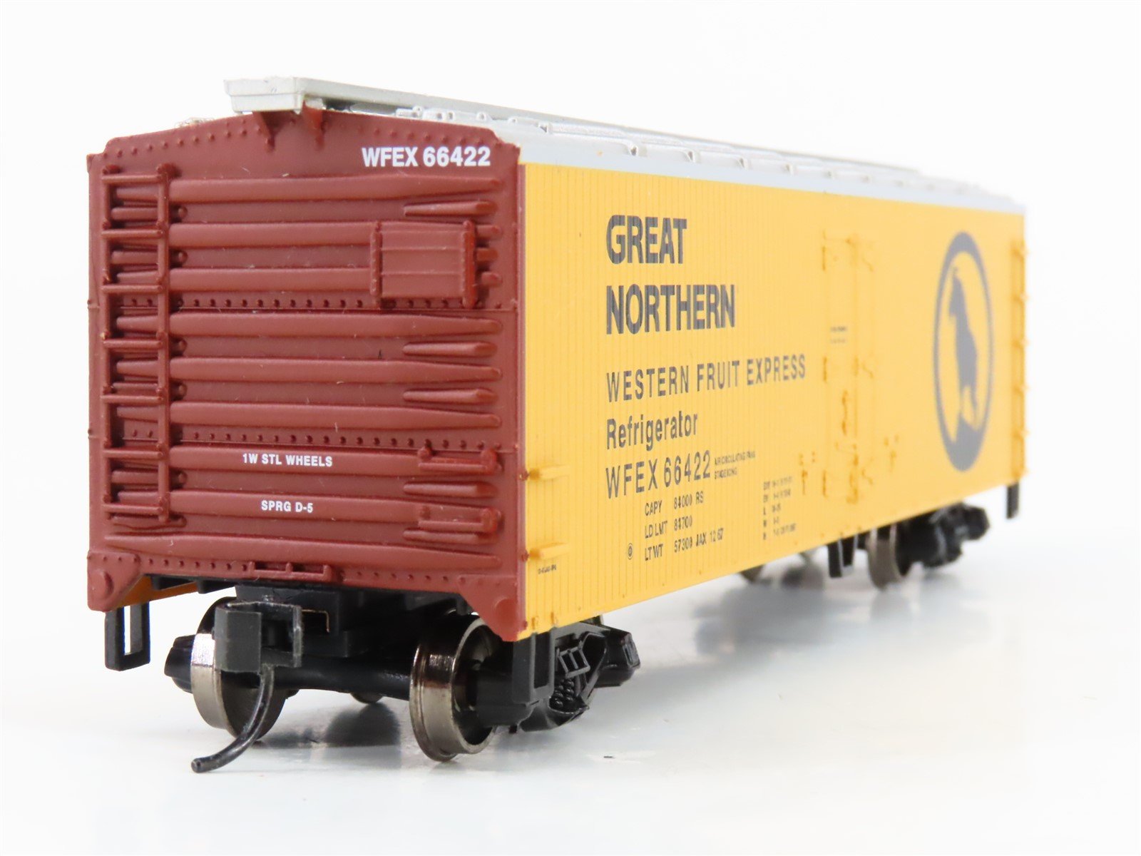 HO Scale Walthers 910-3602 WFEX Great Northern Railway 40' Reefer #66422