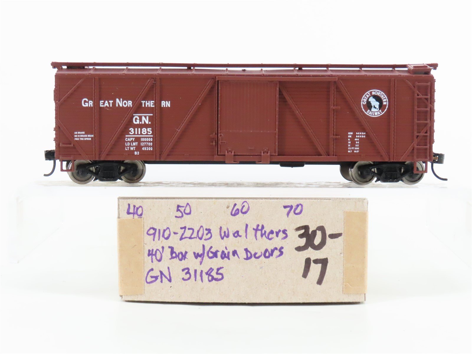 HO Walthers 910-2203 GN Great Northern Railway 40' Single Door Box Car #31185