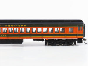 HO Scale Bachmann GN Great Northern Heavyweight Coach Passenger Car #958