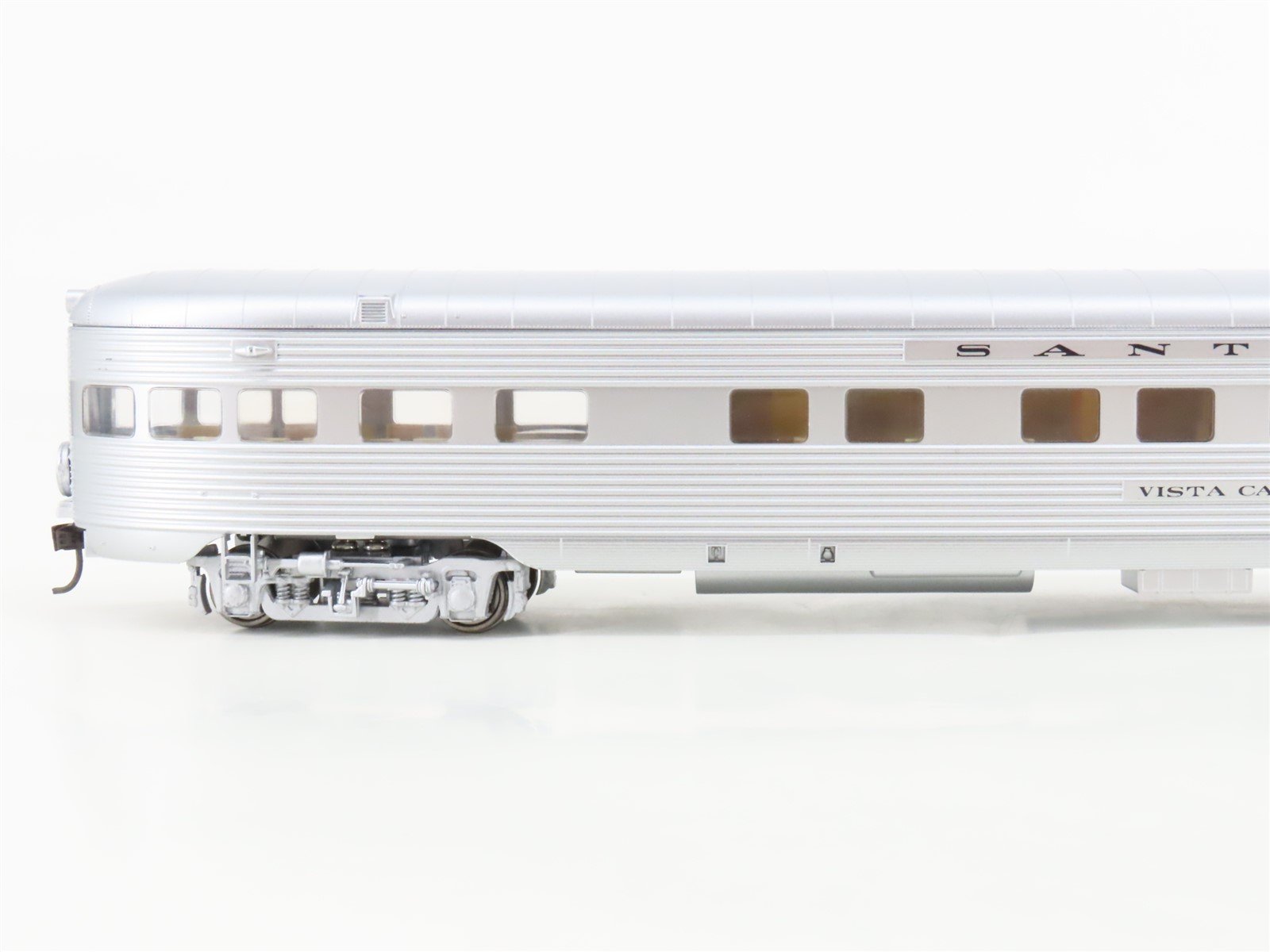 HO Scale Walthers 932-9008 ATSF Santa Fe Obs-Lounge Passenger Car 