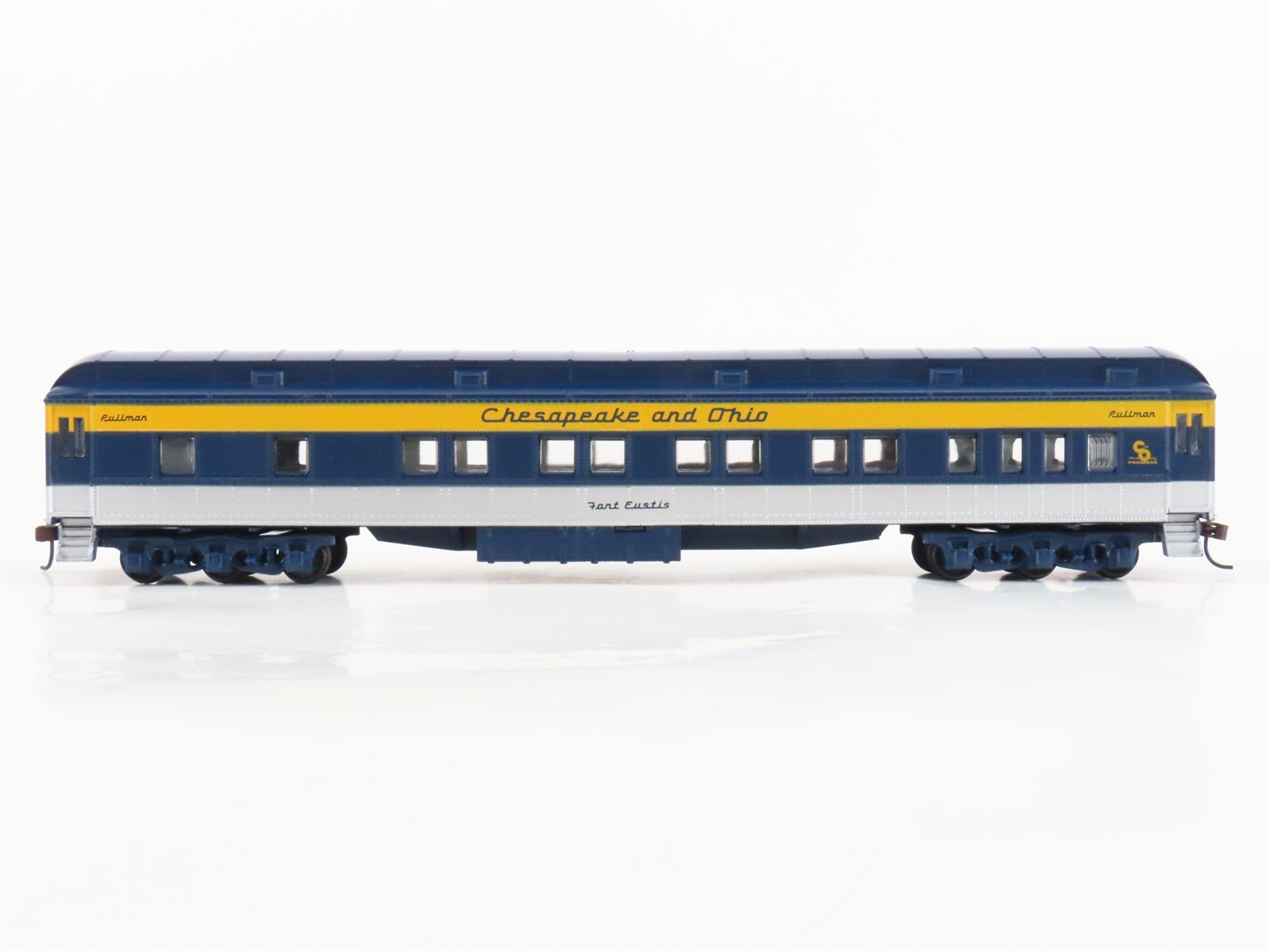 HO Scale Athearn C&O Chesapeake & Ohio HW Sleeper Passenger Car "Fort Eustis"