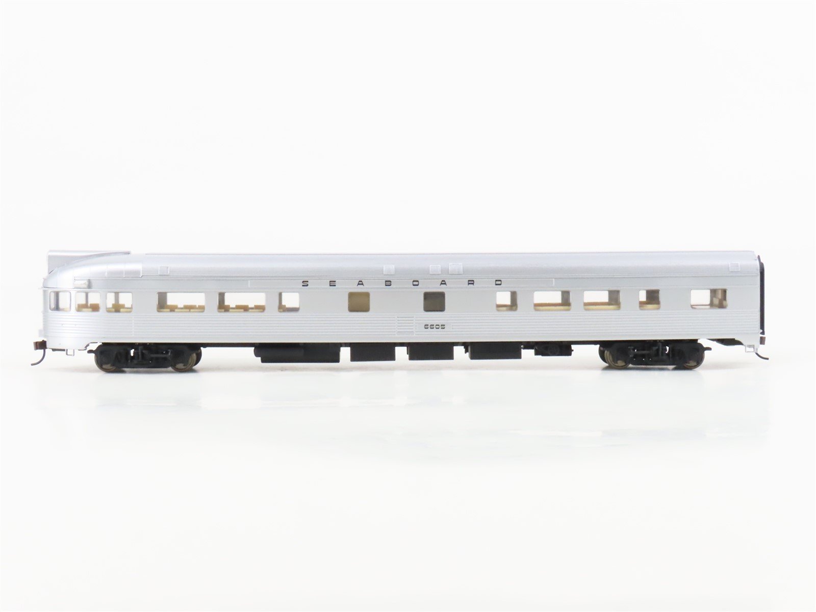 HO Scale Walthers SAL Seaboard Air Line Tavern-Obs Passenger Car #6605