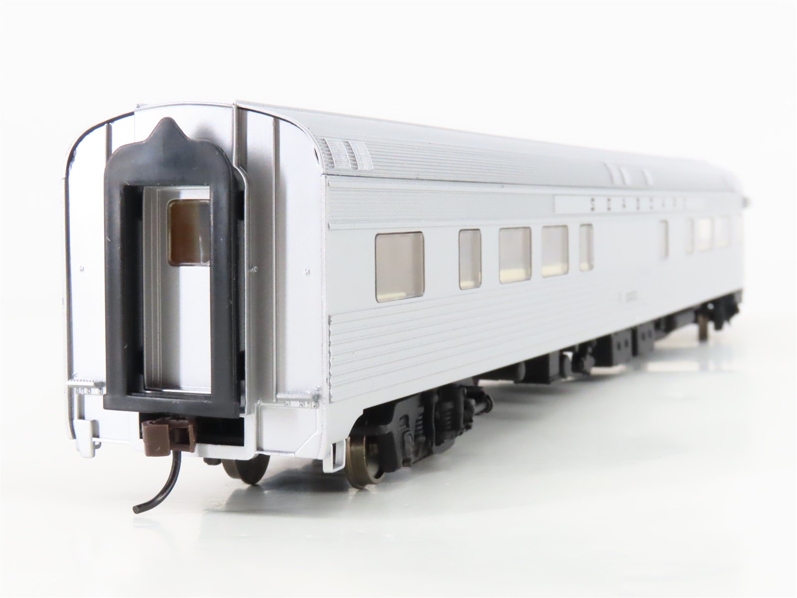HO Scale Walthers SAL Seaboard Air Line Tavern-Obs Passenger Car #6605
