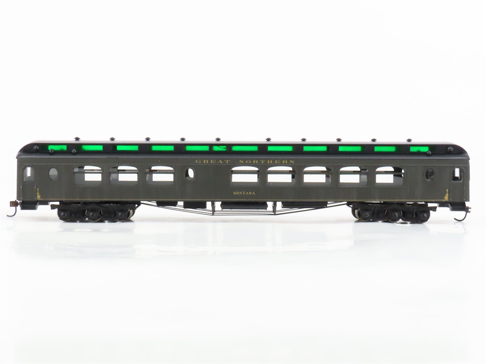 HO Scale Roundhouse GN Great Northern Diner Passenger Car "Montana"