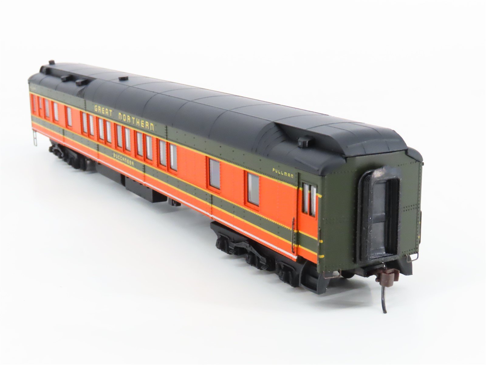 HO Scale Bachmann GN Great Northern HW Sleeper Passenger Car 