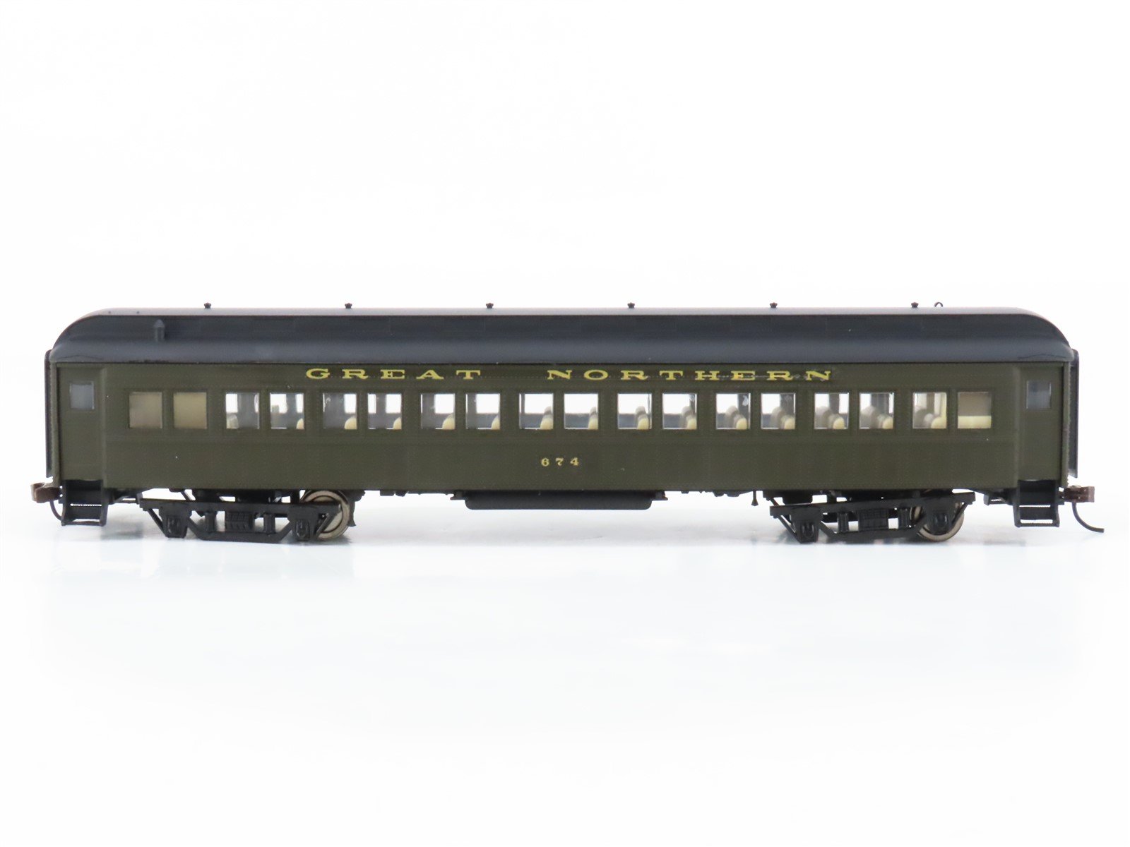 HO Scale Rivarossi GN Great Northern 60' HW Coach Passenger Car #674 custom