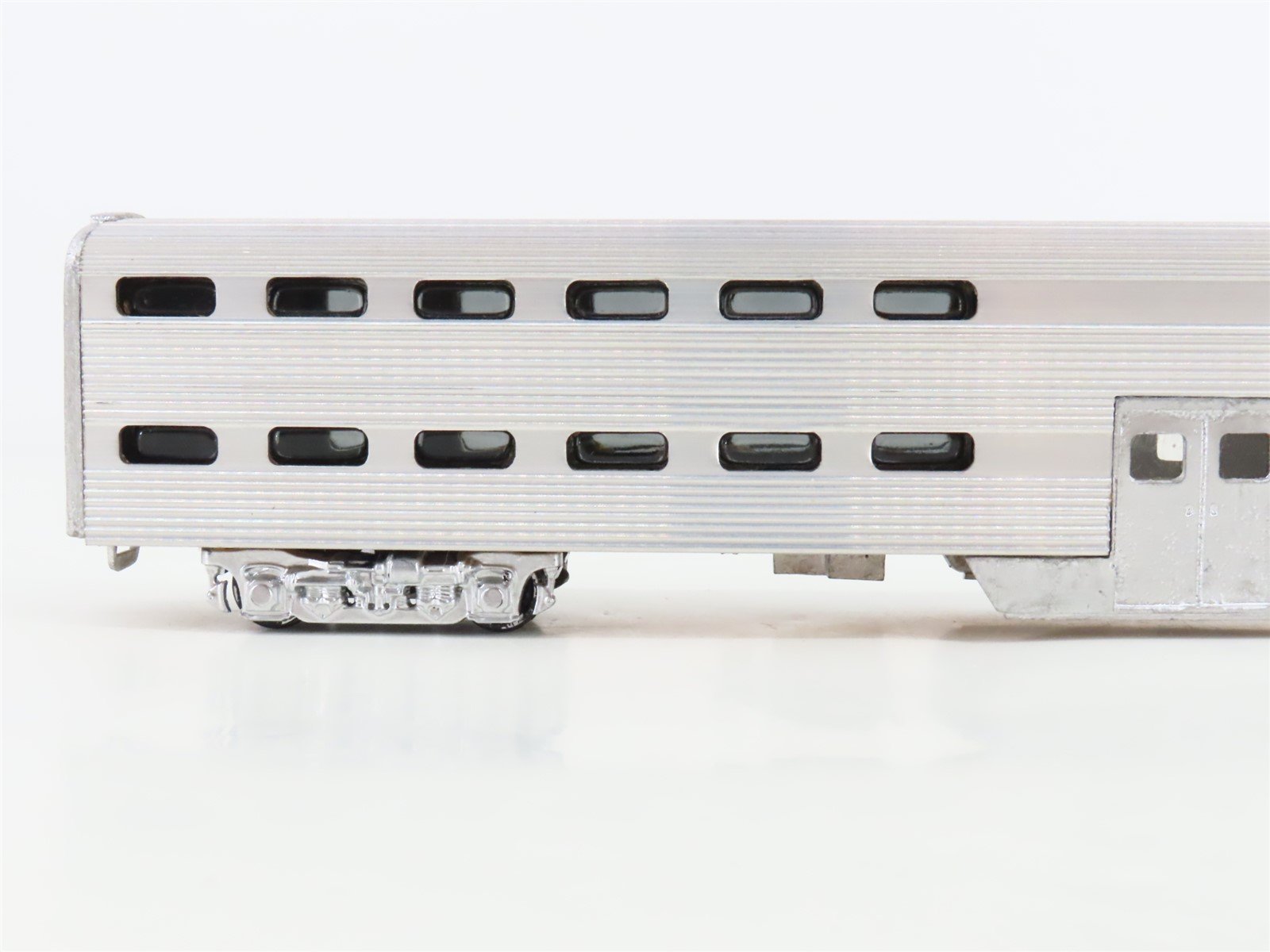 HO Scale HR PC-704 Unlettered Double Deck Commuter Passenger Car BUILT UP KIT
