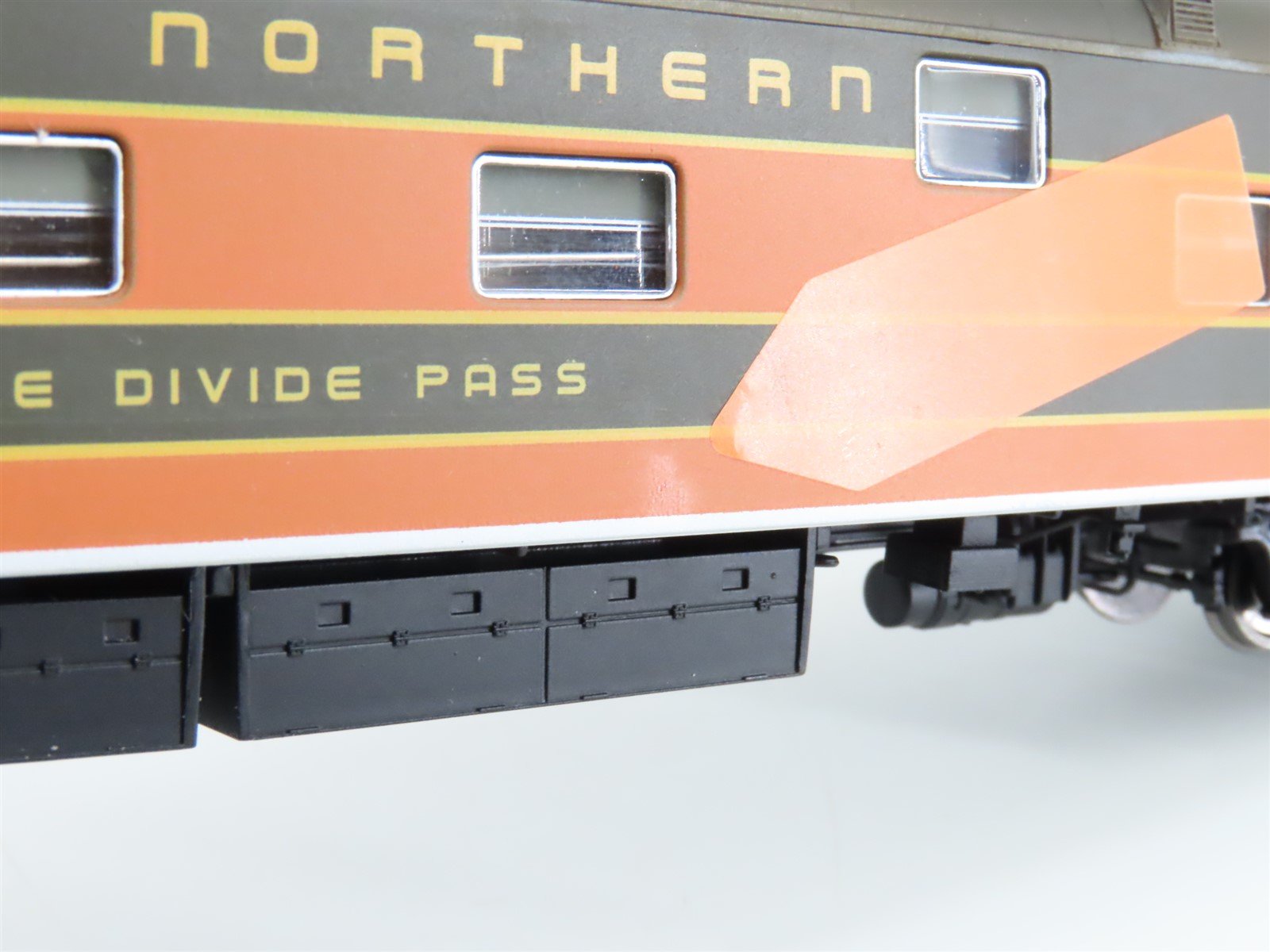 HO Scale Rapido 101032 GN Great Northern Sleeper Passenger Car #1165