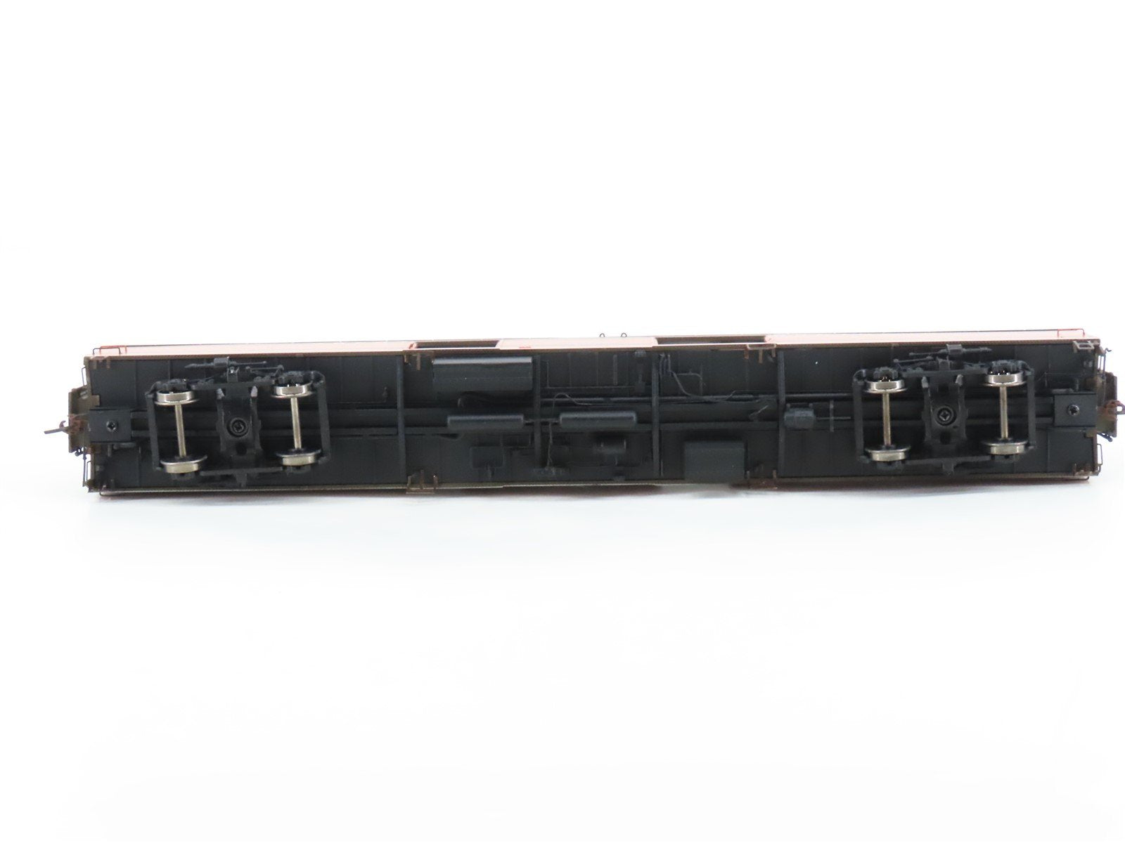 HO Scale Rapido 106048 GN Great Northern Express Baggage Passenger Car #320