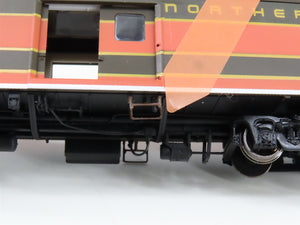 HO Scale Rapido 106048 GN Great Northern Express Baggage Passenger Car #320