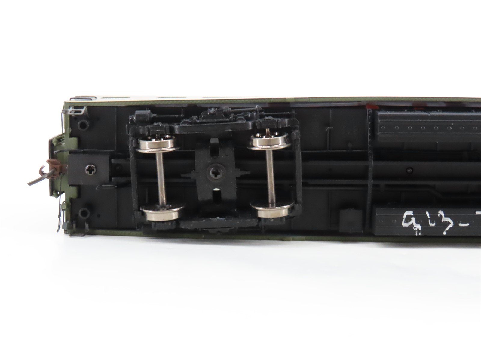 HO Scale Rapido 100012 CN Canadian National Coach Passenger Car #5465