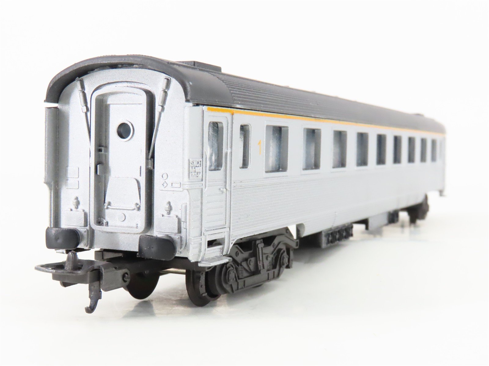 HO Scale Lima 9113 SNCF French National 1st Class Passenger Car #1063