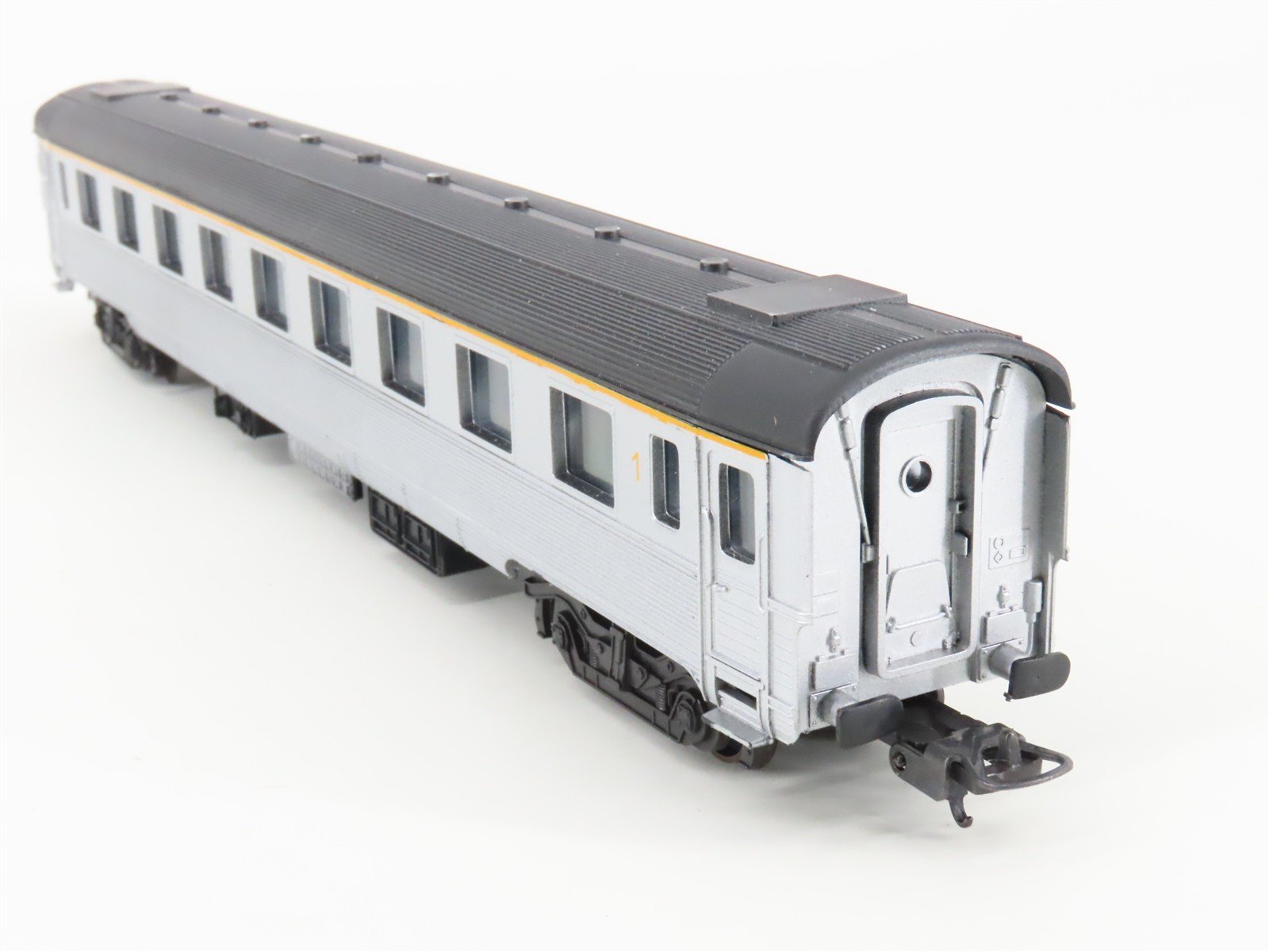 HO Scale Lima 9113 SNCF French National 1st Class Passenger Car #1063