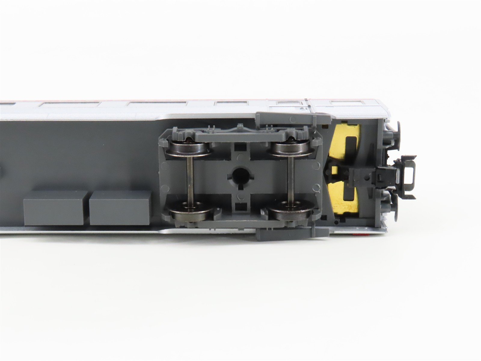 HO Scale Trix 23493 TEE Express PBA Passenger 2-Car Set