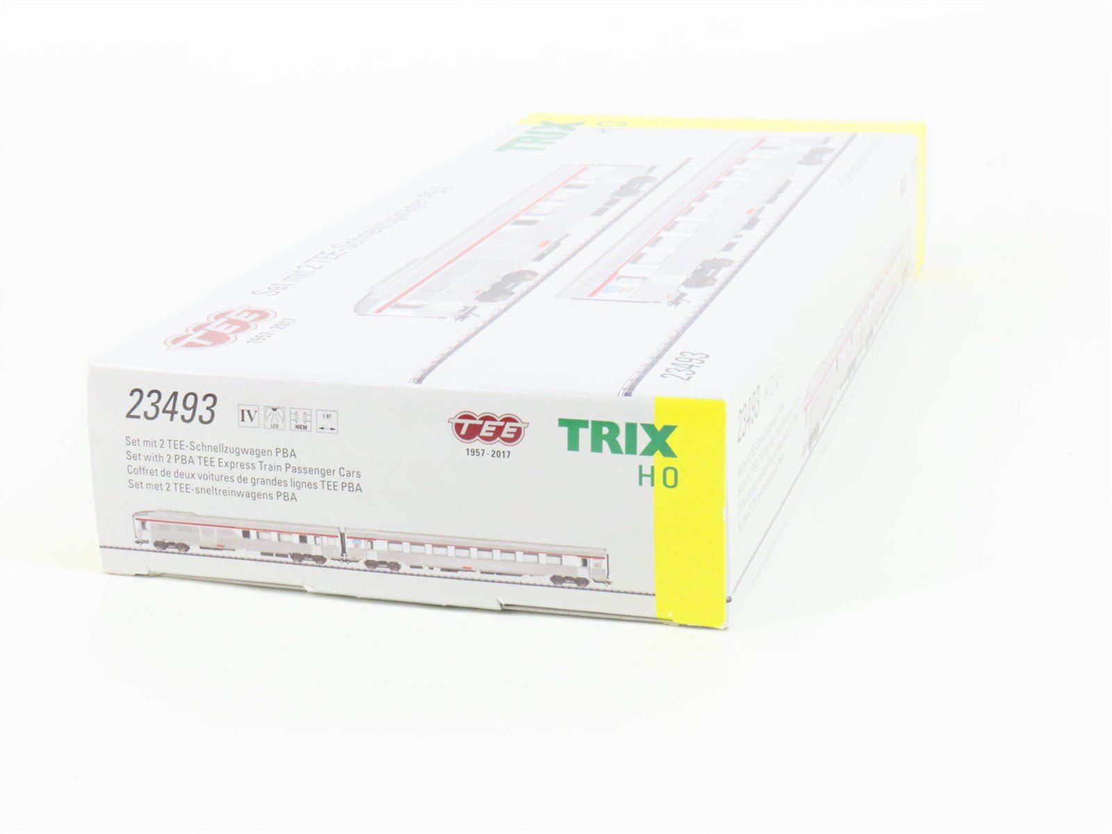 HO Scale Trix 23493 TEE Express PBA Passenger 2-Car Set