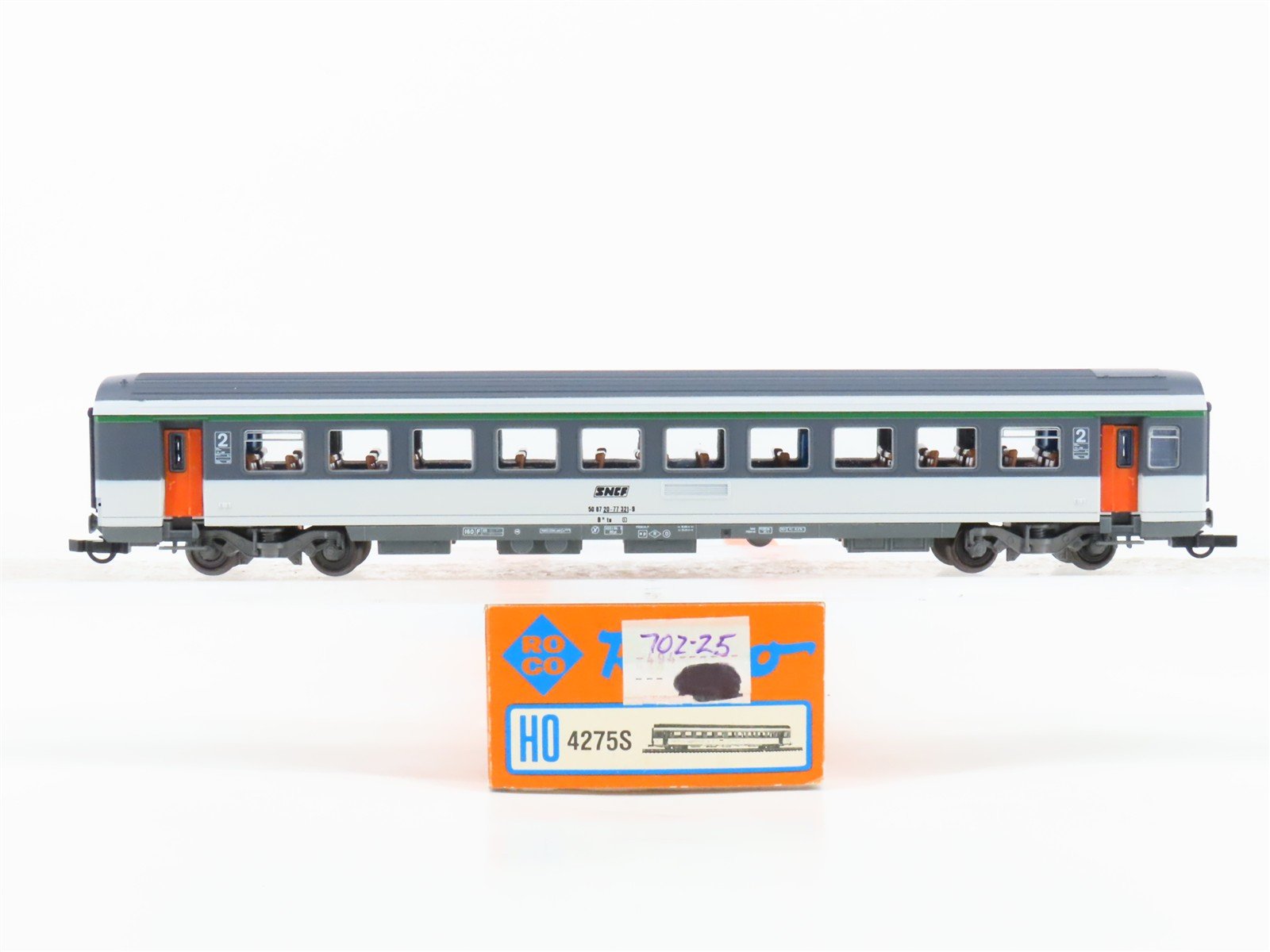 HO Scale Roco 4275S SNCF French National 2nd Class Passenger Car #321-9