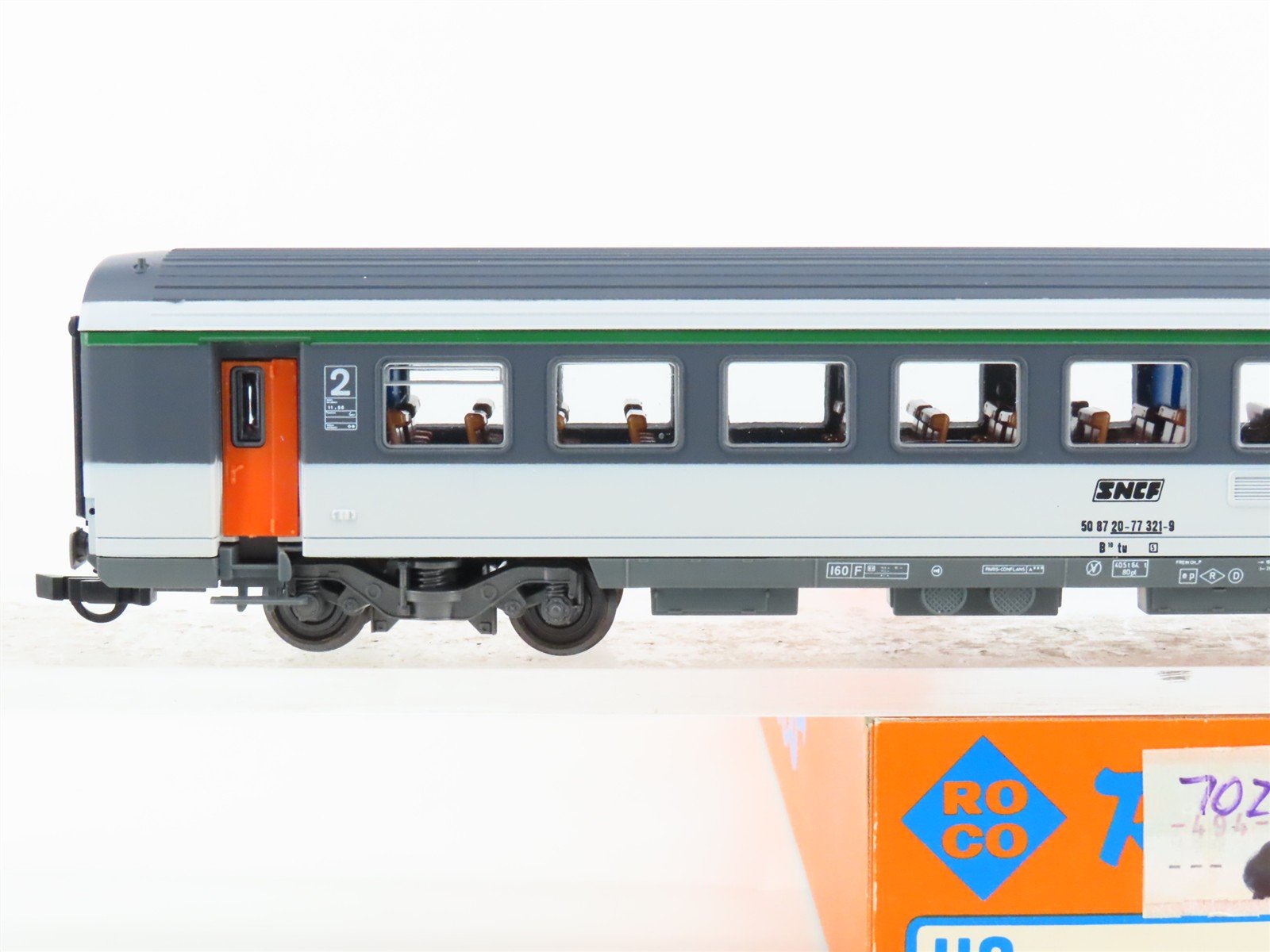 HO Scale Roco 4275S SNCF French National 2nd Class Passenger Car #321-9