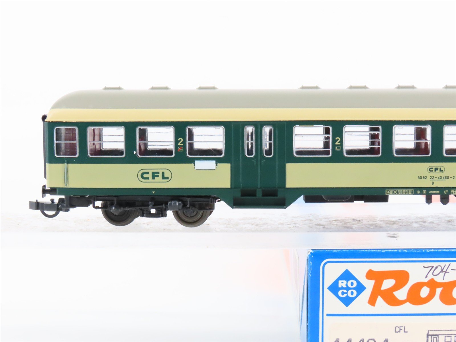 HO Scale Roco 44424 CFL Luxembourg National 2nd Class Coach Passenger Car #460-2