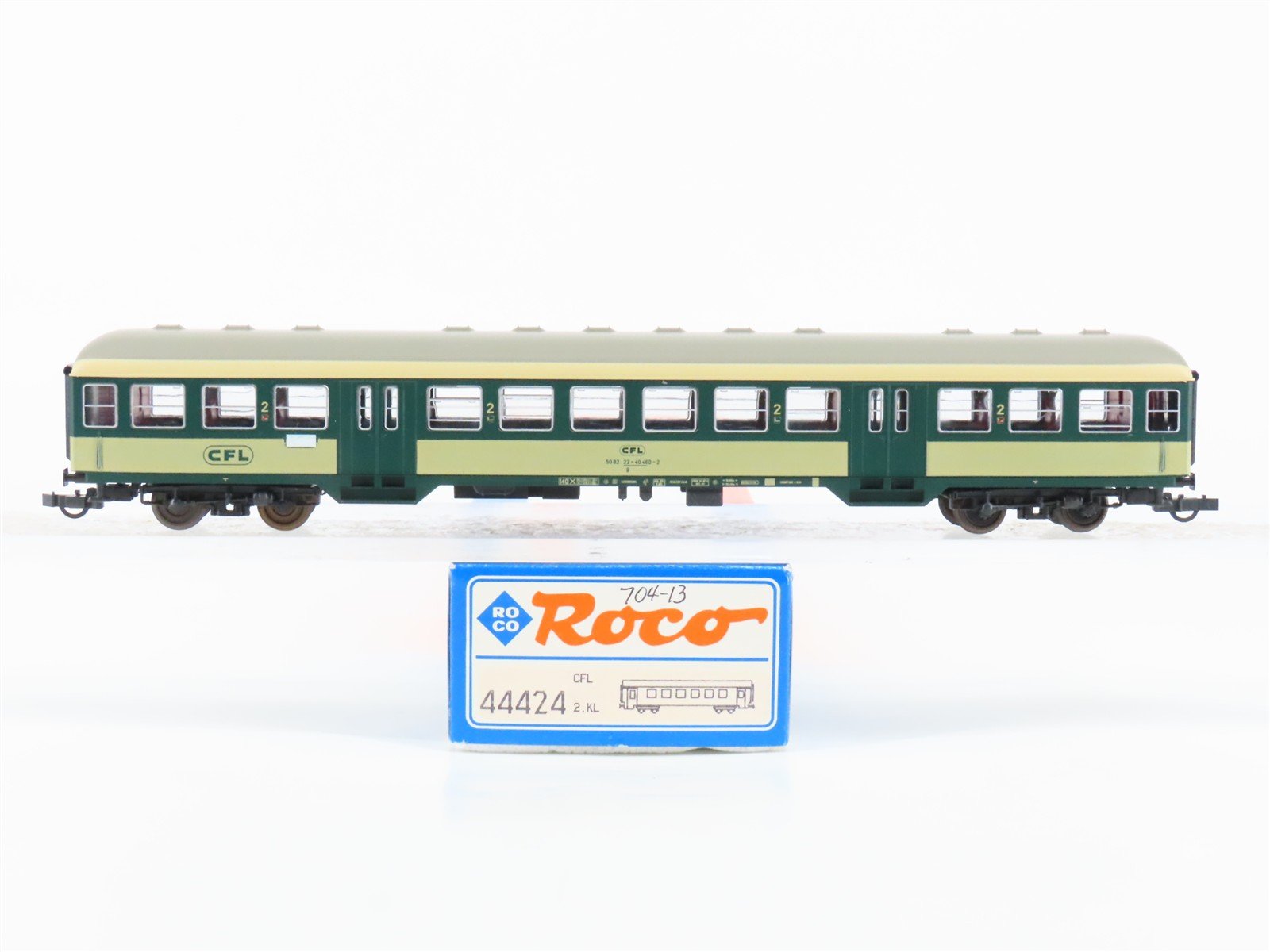 HO Scale Roco 44424 CFL Luxembourg National 2nd Class Coach Passenger Car #460-2